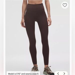 NWT!🍋🍋Lululemon Fast and Free HR Tight 28” with Pockets🍋🍋. Size 8. Sequoia.